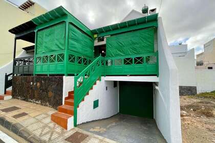 Casa venta en Famara, Teguise, Lanzarote. 