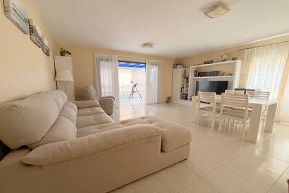 Apartment for sale in Costa Teguise, Lanzarote. 