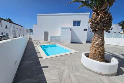 House for sale in Puerto del Carmen, Tías, Lanzarote. 