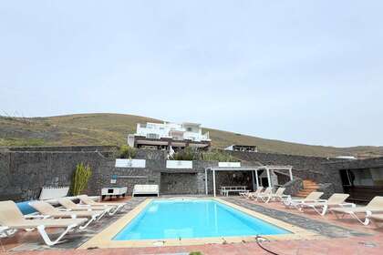 Villa for sale in La Asomada, Tías, Lanzarote. 