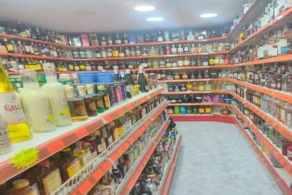 Locale commerciale in Costa Teguise, Lanzarote. 