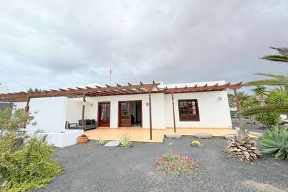 House for sale in Playa Blanca, Yaiza, Lanzarote. 