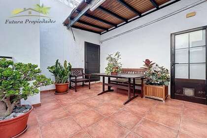 Chalet for sale in Arrecife, Lanzarote. 