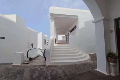 Locale commerciale in Playa Blanca, Yaiza, Lanzarote. 