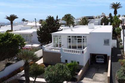 Вилла Продажа в Güime, San Bartolomé, Lanzarote. 