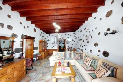 Casa de campo venta en Tajaste, Tinajo, Lanzarote. 