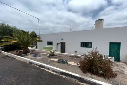 House for sale in Las Breñas, Yaiza, Lanzarote. 
