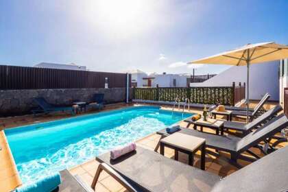 Villa for sale in Playa Blanca, Yaiza, Lanzarote. 