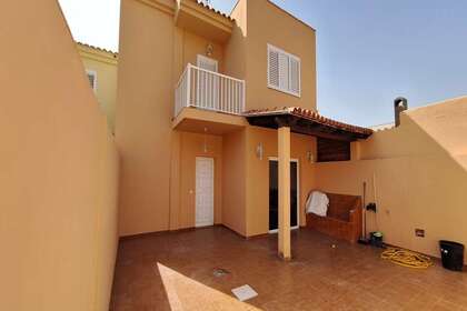 Duplex venda em Gran Tarajal, Tuineje, Las Palmas, Fuerteventura. 