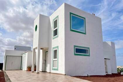 Villa for sale in Las Breñas, Yaiza, Lanzarote. 