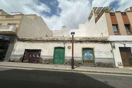 House for sale in Arrecife Centro, Lanzarote. 