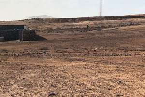 Plot for sale in Teguise, Lanzarote. 