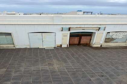 Locale commerciale vendita in Puerto del Carmen, Tías, Lanzarote. 