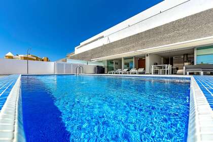 Апартаменты Продажа в La Caleta, Adeje, Santa Cruz de Tenerife, Tenerife. 