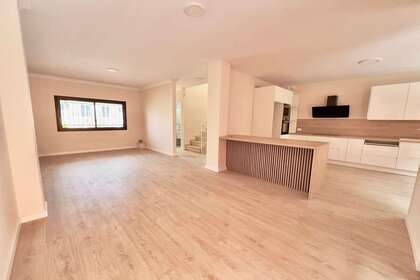 Triplex for sale in El Galeon, Adeje, Santa Cruz de Tenerife, Tenerife. 
