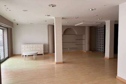 Commercial premise for sale in Arrecife Centro, Lanzarote. 