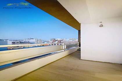 Flat for sale in Arrecife Centro, Lanzarote. 