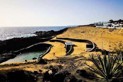 Terreno urbano venta en Charco del Palo, Haría, Lanzarote. 