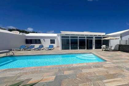Chalet for sale in Playa Blanca, Yaiza, Lanzarote. 