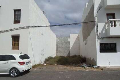 Urban plot for sale in Titerroy (santa Coloma), Arrecife, Lanzarote. 