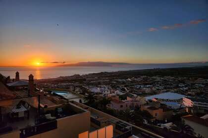 Duplex/todelt hus til salg i Torviscas, Adeje, Santa Cruz de Tenerife, Tenerife. 