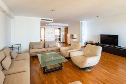 Duplex for sale in Arrecife, Lanzarote. 